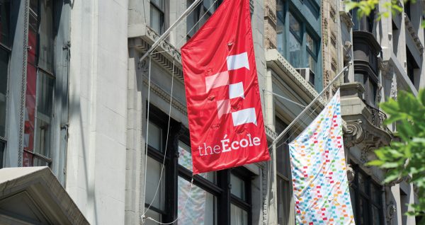 The École flag (1)
